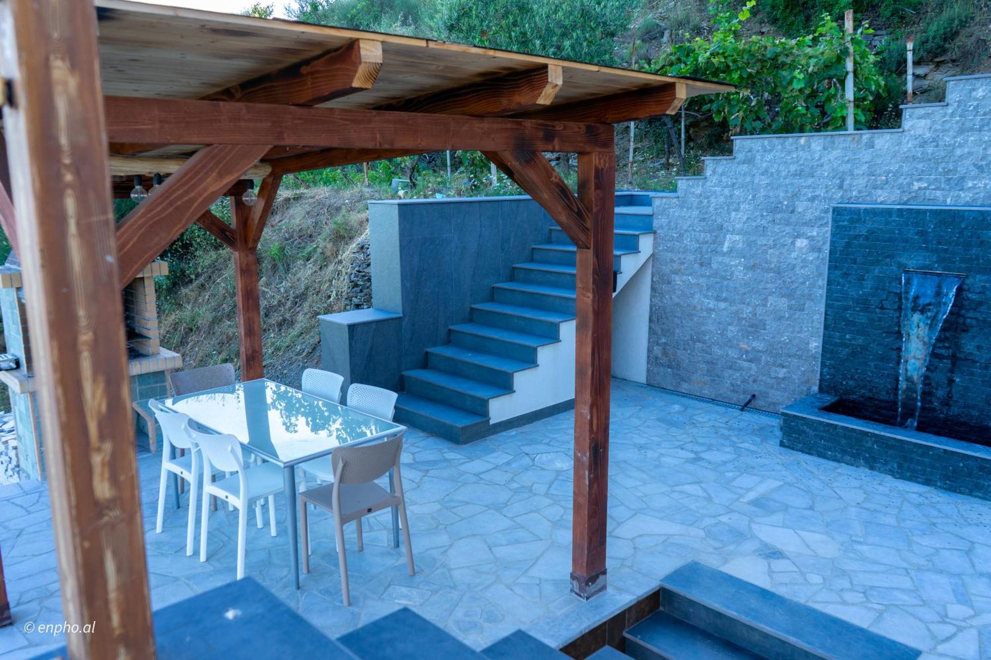 Sunhill Villa Shkoder Exterior photo